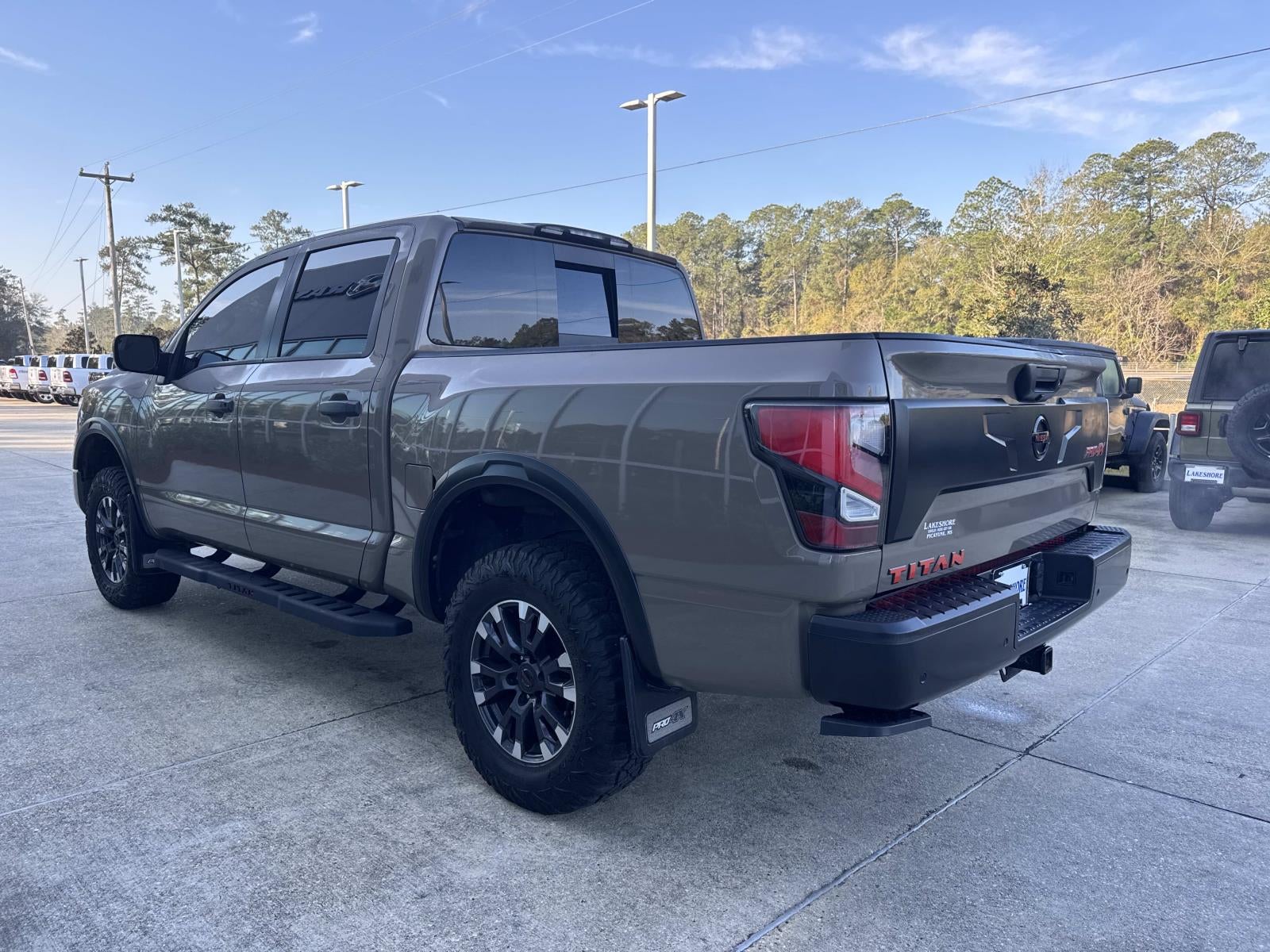 2021 Nissan TITAN Crew Cab PRO-4X 4x4