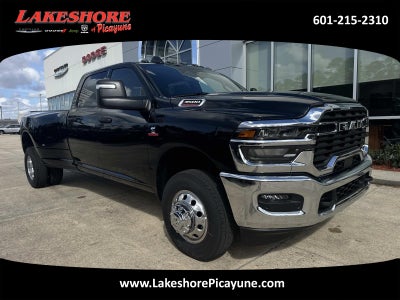 2026 RAM Ram 3500 Tradesman Crew Cab 4x4 8' Box