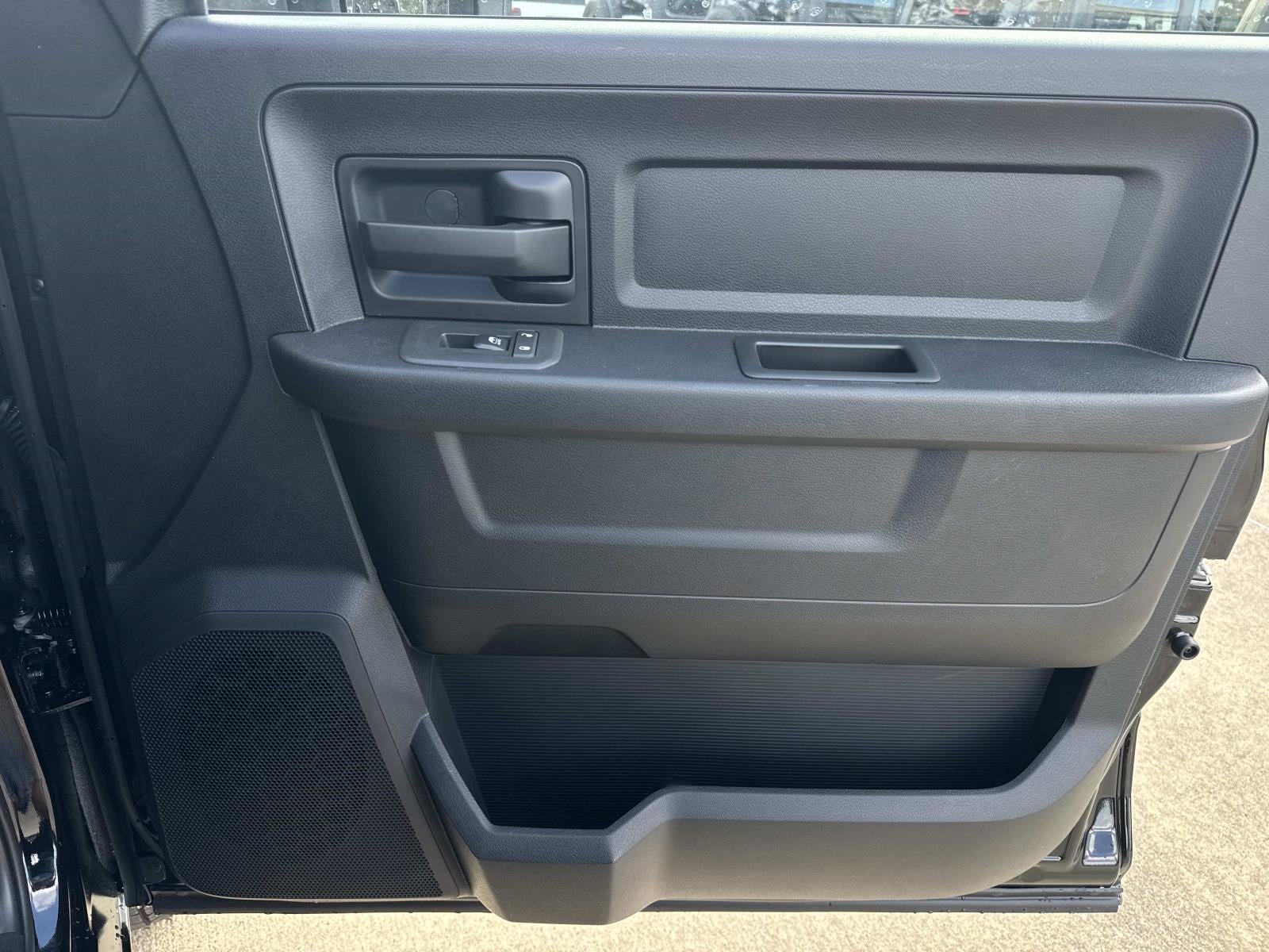 2026 RAM Ram 3500 Tradesman Crew Cab 4x4 8' Box