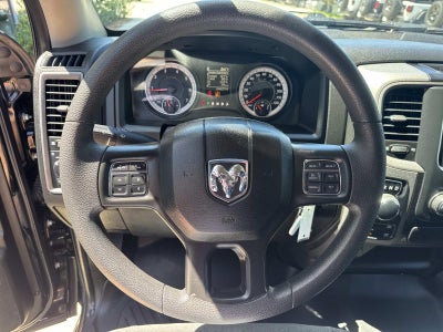 2022 RAM 1500 Classic Tradesman Crew Cab 4x4 5'7' Box