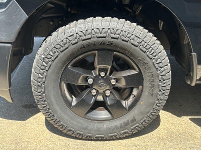 2022 RAM 1500 Classic Tradesman Crew Cab 4x4 5'7' Box