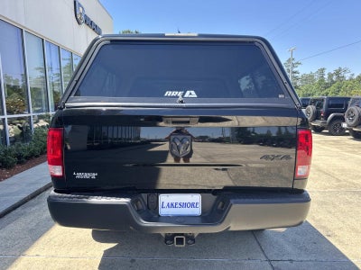 2022 RAM 1500 Classic Tradesman Crew Cab 4x4 5'7' Box