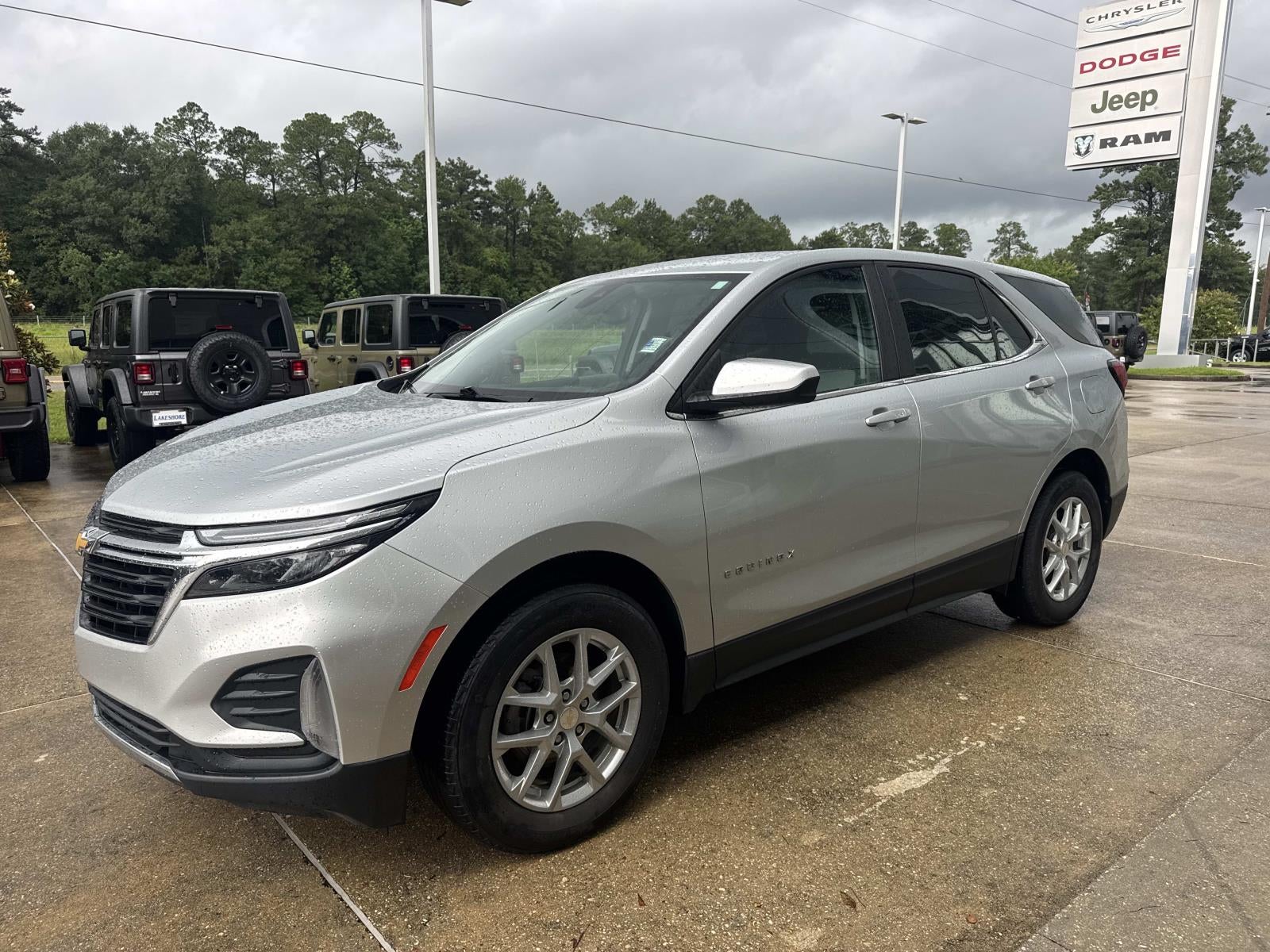 2022 Chevrolet Equinox FWD LT