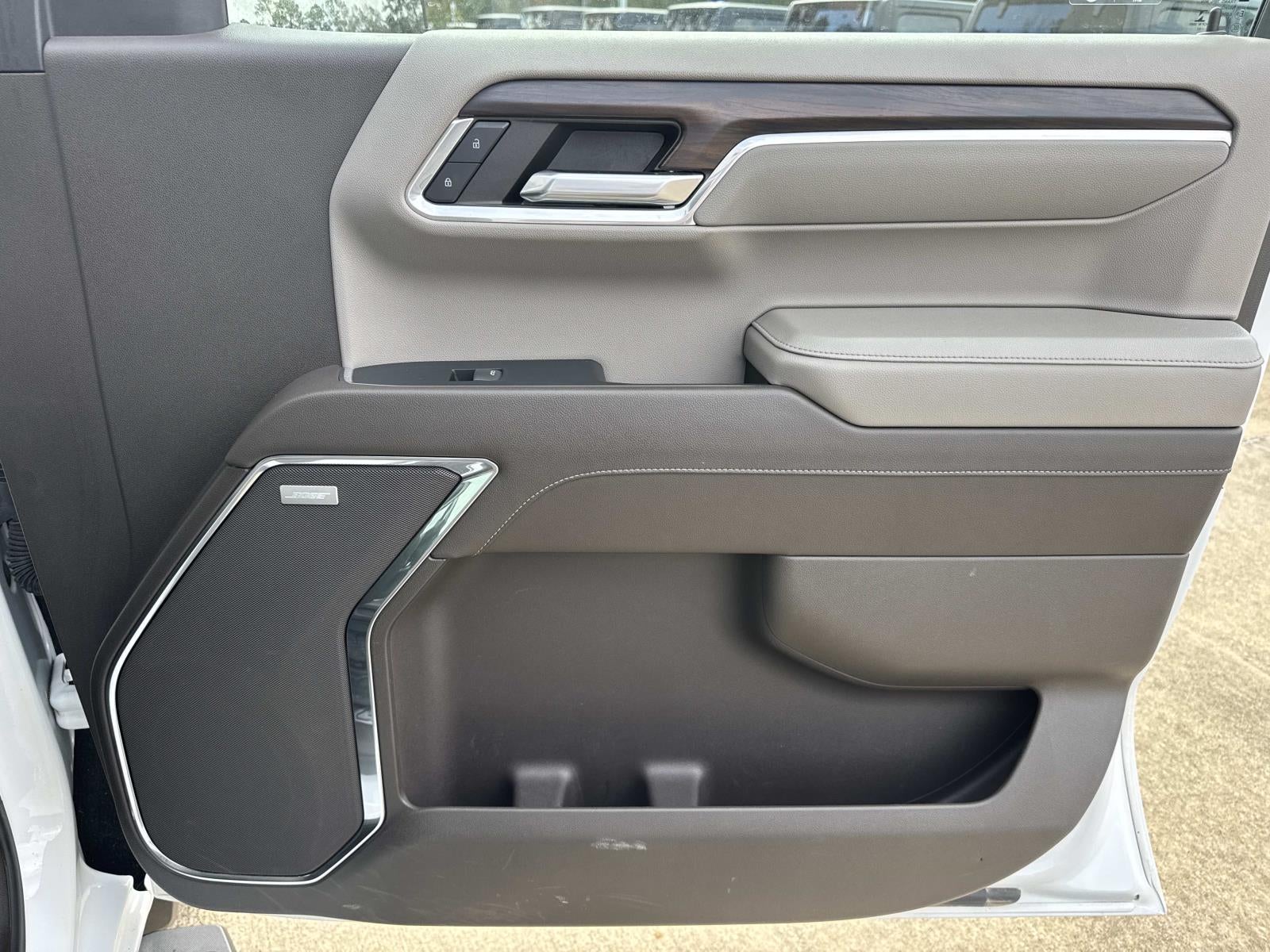 2022 GMC Sierra 1500 4WD Crew Cab Short Box SLT