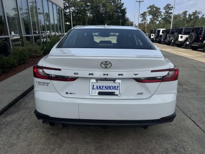 2025 Toyota Camry SE
