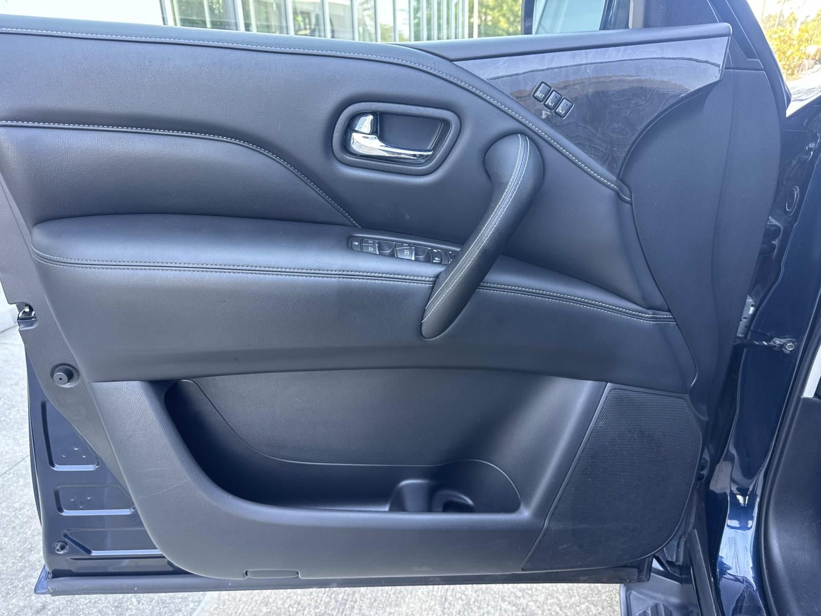 2024 INFINITI QX80 LUXE