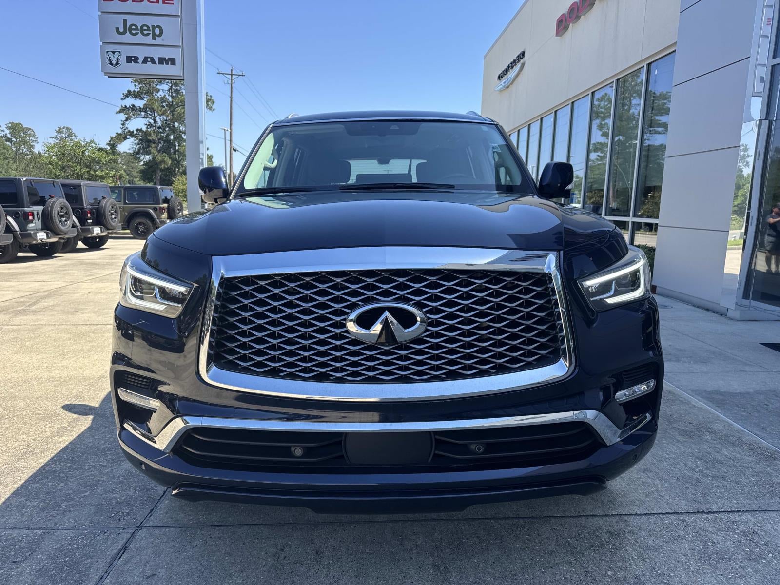 2024 INFINITI QX80 LUXE
