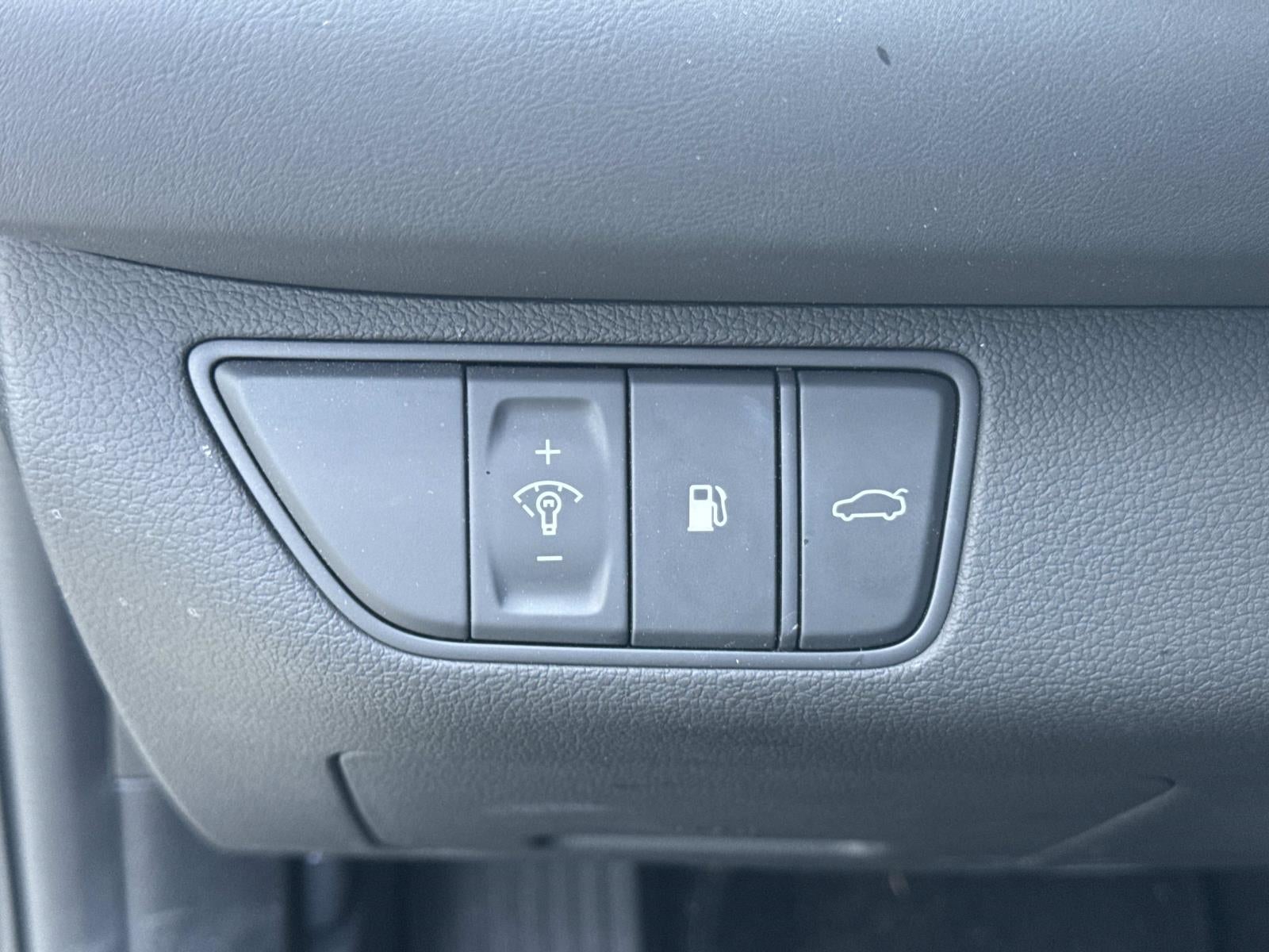 2025 Genesis G70 2.5T RWD