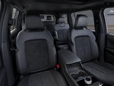 2027 Jeep Grand Cherokee GRAND CHEROKEE L LAREDO ALTITUDE 4X2