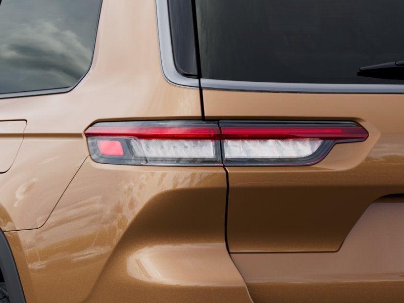 2027 Jeep Grand Cherokee GRAND CHEROKEE L LIMITED 4X2