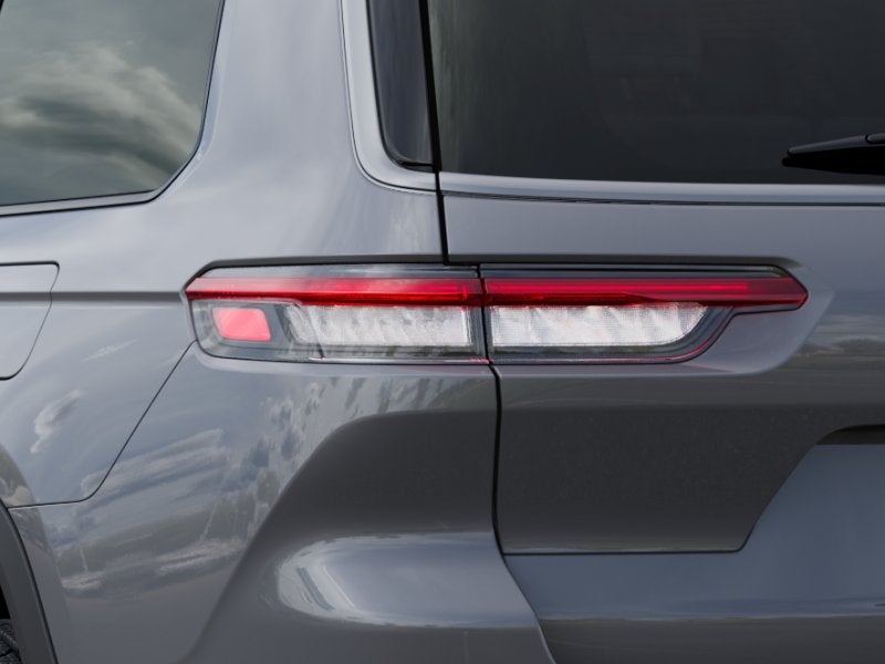2027 Jeep Grand Cherokee GRAND CHEROKEE L LIMITED 4X2