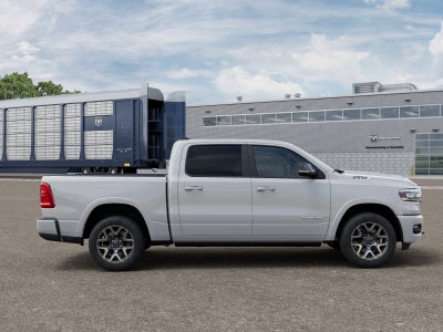 2026 RAM Ram 1500 RAM 1500 LARAMIE CREW CAB 4X2 5'7' BOX